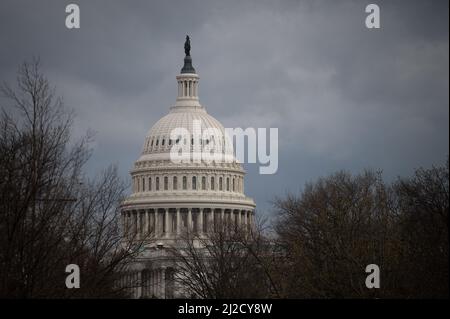 Washington, USA. 31. März 2022. Eine allgemeine Ansicht des US-Kapitols, in Washington, DC, am Donnerstag, den 31. März, 2022. (Graeme Sloan/Sipa USA) Quelle: SIPA USA/Alamy Live News Stockfoto