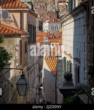 Dubrovnik Altstadt, Gassen und Dach, Kroatien Stockfoto