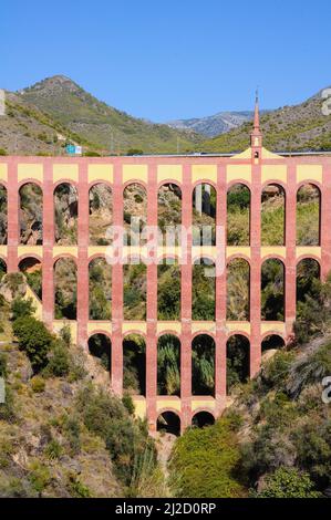 Aquädukt Adler (Acueducto del Águila) in Nerja, Andalusien, Spanien Stockfoto