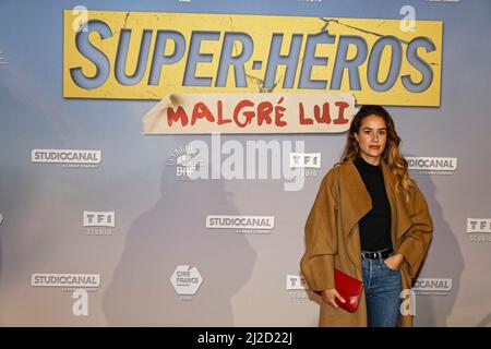 Paris, Frankreich. Am 31. Januar 2022 nahm Alice David an der Super Heros Malgre Lui Premiere am 31 2022. Januar im Grand Rex Teil Stockfoto