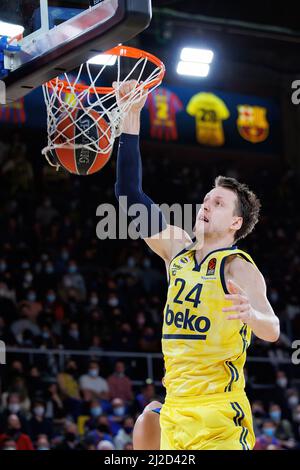 BARCELONA - MÄR 25: Jan Vesely in Aktion während des Euroleague-Spiels von Turkish Airlines zwischen dem FC Barcelona und Fenerbahce SK Istambul im Palau Bla Stockfoto