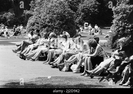 Summer Pics, Forbury Gardens, Public Park, Reading, Juni 1985 Stockfoto