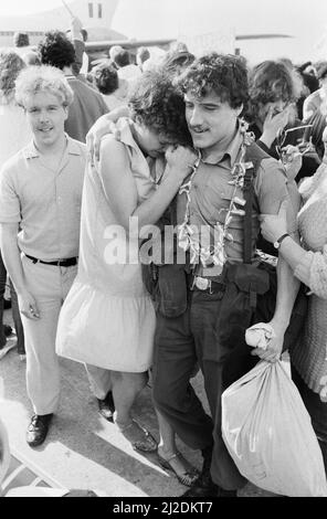 Die letzte Heimkehr der Armeeeinheiten des Royal Engineers 36. Regiment fand im RAF Brize Norton, Oxfordshire, statt. Das von Oberstleutnant Geoff Field kommandierte Regiment war operativ an der Falkland-Inselkampagne beteiligt. 3.. September 1982. Stockfoto