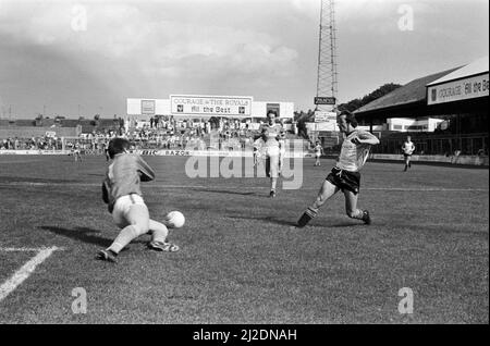 Fußballspiel, Reading gegen Blackpool, Endergebnis 1-0 bis Reading. Liga-Division drei.17. August 1985. Stockfoto