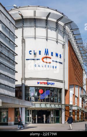 Einkaufszentrum Clemens-Galerie in der Fußgängerzone in Solingen Stockfoto