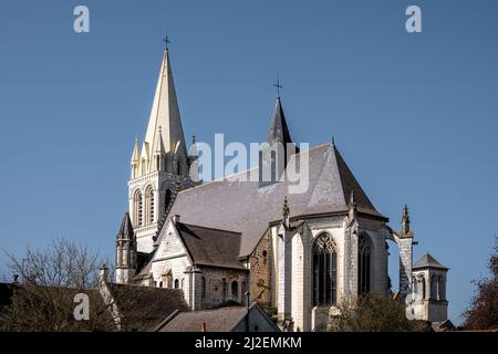 Abteikirche Saint Pierre Saint Paul in Beaulieu les Loches an einem sonnigen Winternachmittag, Touraine, Frankreich Stockfoto