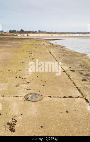 Ehemalige Hovercraft-Landerampen und -Pads am Ramsgate zum Calais-Terminal in Pegwell Bay, Cliffsend, Kent. Stockfoto