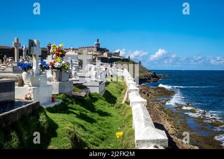 San Juan, Puerto Rico, Grabsteine am Meer, Cementerio Santa María Magdalena de Pazzi Stockfoto