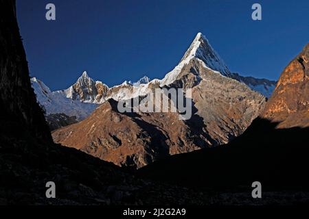 Nevado Artesonraju, Santa Crus Trek, Cordillera Blanca, Peru Stockfoto