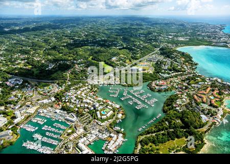 Luftaufnahme von Marina Bas-du-Fort, Pointe-à-Pitre, Grande-Terre, Guadeloupe, Kleinen Antillen, Karibik. Stockfoto