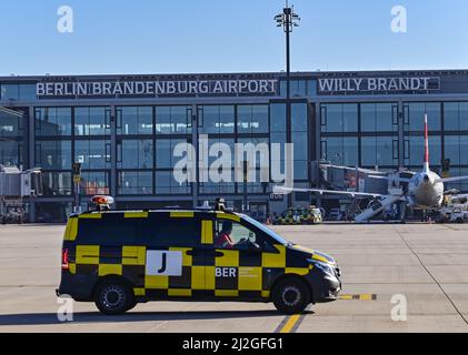 28. März 2022, Brandenburg, Schönefeld: Terminal 1 des Hauptstadtflughafens Berlin-Brandenburg (BER). Foto: Patrick Pleul/dpa-Zentralbild/ZB Stockfoto