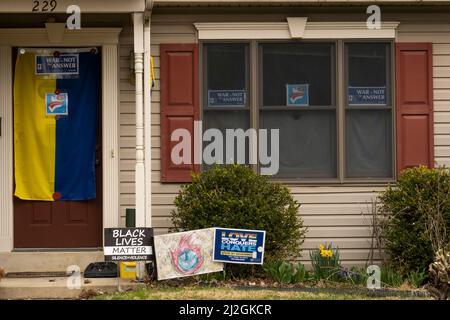 Black Lives Matter Schilder vor einem Haus in Ephrata PA Stockfoto