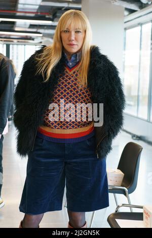 Madrid, Spanien. 01. April 2022. Topacio Fresh nimmt an der Palomo Spain Show auf der Madrid Fashion Week Teil, die im Loom Space in Madrid stattfindet. (Foto: Atilano Garcia/SOPA Images/Sipa USA) Quelle: SIPA USA/Alamy Live News Stockfoto