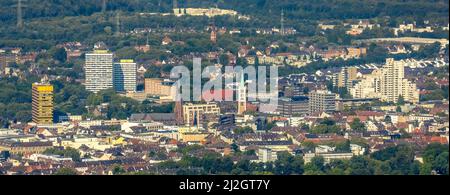 Luftaufnahme, Altstadt- und Stadthochhäuser mit Provokatskirche St. Augustinus und Altstadtkirche Emmaus in Gelsenkirchen, Ruhrgebiet, Nordrhein-West Stockfoto