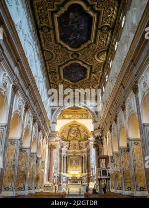 Hauptschiff der Kathedrale von Amalfi Stockfoto