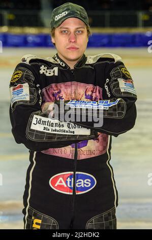 Heerenveen, Niederlande. 1. April 2022. HEERENVEEN, NL. APRIL 1. Jimmy Olsén (Schweden ) während des ROLOEF THIJS BOKAAL auf der Eisbahn Thialf, Heerenveen am Freitag, den 1.. April 2022. (Kredit: Ian Charles | MI News) Stockfoto