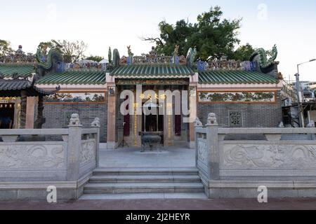 13 11 2021 der Sai Kung Hip Tin Tempel und der Tin Hau Tempel im Sai Kung District, New Territories, sind historische Gebäude der Klasse II in Hongkong Stockfoto