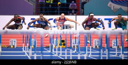 Petr Svoboda CZE, Jarret Eaton USA und Rafael Pereira BRA treten am dritten Tag der Leichtathletik-Hallenweltmeisterschaften Bel bei den 60m Hürden der Männer an Stockfoto