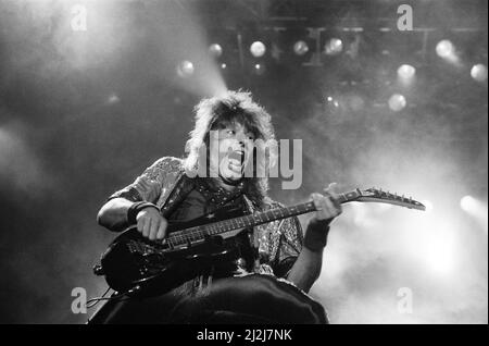 Bon Jovi bei Monsters of Rock, Castle Donington. Im Bild Richie Sambora. 22.. August 1987. Stockfoto