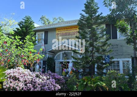 SANTA ANA, KALIFORNIEN - 10. MÄRZ 2022: Die Internationale Sangha Bhiksu Buddhist Association. Stockfoto