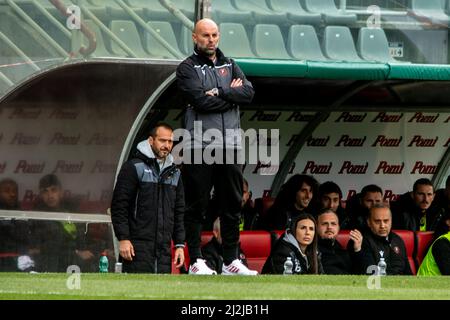 Stellone Roberto Trainer Reggina während des Spiels der US-Cremonesen gegen Reggina 1914, Italienische Fußballserie B in Cremona, Italien, April 02 2022 Stockfoto