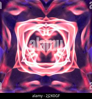 Rosa und violette fraktale Spiegel abstrakt von brennenden Flammen Stockfoto