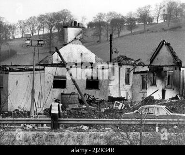 Die Flugkatastrophe von Lockerbie, die sich am 21.. Dezember 1988 ereignete. Beteiligt war die Pam Boeing 747-121, Clipper Maid of the Seas. Eine Szene der Verwüstung in und um Lockerbie. 22/12/1988 Stockfoto