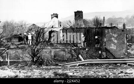 Die Flugkatastrophe von Lockerbie, die sich am 21.. Dezember 1988 ereignete. Beteiligt war die Pam Boeing 747-121, Clipper Maid of the Seas. Eine Szene der Verwüstung in und um Lockerbie. 22/12/1988 Stockfoto