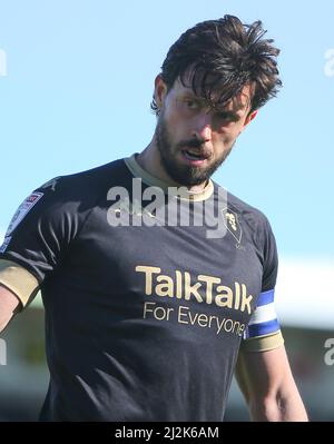 HARTLEPOOL, GROSSBRITANNIEN. APR 2. Jason Lowe von Salford City während des Spiels der Sky Bet League 2 zwischen Hartlepool United und Salford City im Victoria Park, Hartlepool, am Samstag, 2.. April 2022. (Kredit: Michael Driver | MI Nachrichten) Kredit: MI Nachrichten & Sport /Alamy Live Nachrichten Stockfoto