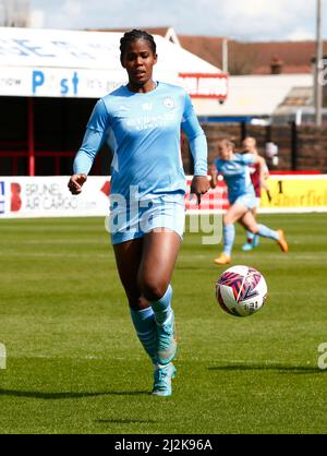 DAGENHAM, ENGLAND - 02. APRIL: Khadija Shaw vom Manchester City WFC während des Barclays FA Women's Super League-Spiels zwischen West Ham United Women und Stockfoto