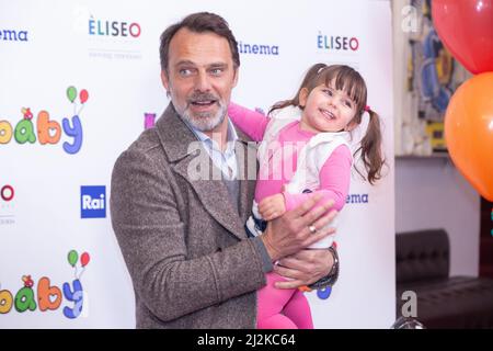 Rom, Italien. 02. April 2022. Alessandro Preziosi besucht die Fotoserie des Films „Bla Bla Baby“ im Theater Eliseo in Rom (Foto: Matteo Nardone/Pacific Press) Quelle: Pacific Press Media Production Corp./Alamy Live News Stockfoto