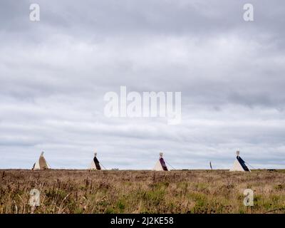 Tipis auf einem Campingplatz in Cornwall in Großbritannien in der Nähe der Bedruthan Steps, Stockfoto