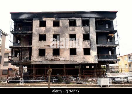 Eine komplett abgebrannte Wohnung. Stockfoto