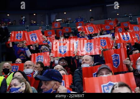 Sankt Petersburg, Russland. 02. April 2022. Fans gesehen während der Kontinental Hockey League, Gagarin Cup, KHL 2021/22 zwischen SKA Sankt Petersburg und CSKA Moskau im Ice Sports Palace. (Endergebnis; SKA Saint Petersburg 1:3 CSKA Moscow) Credit: SOPA Images Limited/Alamy Live News Stockfoto