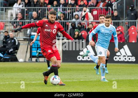 Toronto, Kanada. 02. April 2022. Jesus Jimenez (7) in Aktion während des MLS-Spiels zwischen dem FC Toronto und dem FC New York City auf dem BMO Field. Das Spiel endete 2-1 für den FC Toronto. Kredit: SOPA Images Limited/Alamy Live Nachrichten Stockfoto