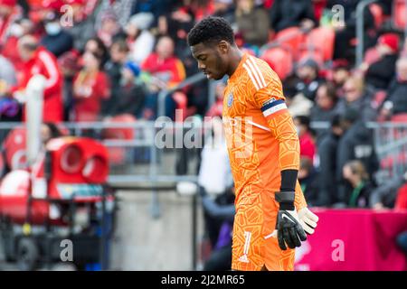 Toronto, Kanada. 02. April 2022. Sean Johnson (1) im Einsatz während des MLS-Spiels zwischen dem FC Toronto und dem FC New York City auf dem BMO Field. Das Spiel endete 2-1 für den FC Toronto. Kredit: SOPA Images Limited/Alamy Live Nachrichten Stockfoto