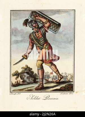 Römischer Soldat mit Skutum und Gladius, altes Rom. Er trägt einen galea-Helm, einen Lederpanzer oder eine Lorica, eine Tunika, eine kurze Hose mit Sagulum gregale und Sandalen mit Caligae-Hobnail. Soldat Romain. Handkoloriertes Kupferstich gezeichnet und gestochen von L. Labrousse, Künstler von Bordeaux, unter der Leitung von Jacques Grasset de Saint-Sauveur aus seinem L’antique Rome, ou description historique et pittoresque, Ancient Rome, or historical and pittoresque description, chez Deroy, Paris, 1796. Stockfoto