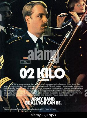 Eine ganzseitige Anzeige in einem amerikanischen Musikmagazin aus dem Jahr 1984, in der Musiker ermutigt werden, der US-Armee beizutreten. Stockfoto