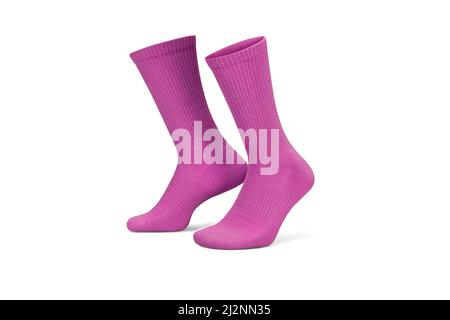 Paar rosa Baumwollsocken isoliert auf Weiß. Set aus kurzen Socken für den Sport als Mock Up und Label für Werbung, Logo, Branding Stockfoto