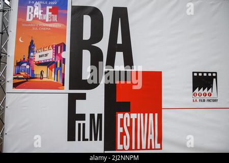 Busto Arsizio, Busto Arsizio, Italia, Aprile 03, 2022, BAFF XX Edition, Busto Arsizio Film Festival durante Liana Orfei präsentiert ihr Buch "Roman des echten Lebens - die Königin des Zirkus" - News Stockfoto