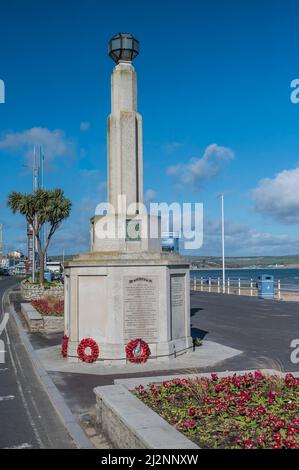 Kriegsdenkmal für die amerikanischen Ranger Bataillone, die während des Zweiten Weltkriegs in Weymouth auf der Esplanade-Promenade von Weymouth mit Blick auf die Weymouth Bay ihren Sitz hatten Stockfoto