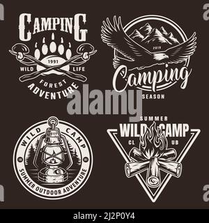 Vintage monochrome Camping-Abzeichen mit Pilzen auf gekreuzten Stöcken tragen Spur Adler Berge Gas Laterne Lagerfeuer isoliert Vektor-Illustration Stock Vektor