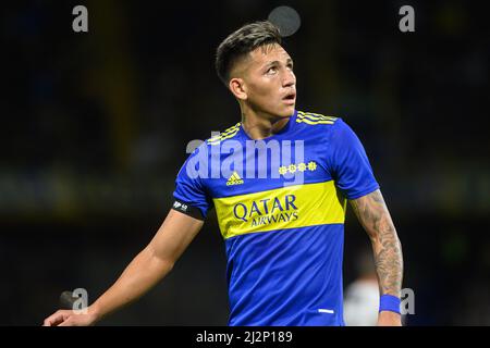 Buenos Aires, Argentinien. 02. April 2022. Luis Vazquez von Boca Juniors reagiert während des Spiels zwischen Boca Juniors und Arsenal als Teil der Copa de la Liga 2022 im Estadio Alberto J. Armando (Endstand; Boca Juniors 2:2 Arsenal). Kredit: SOPA Images Limited/Alamy Live Nachrichten Stockfoto