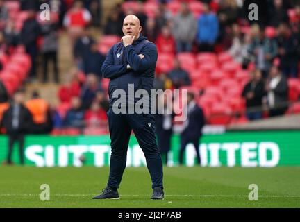 Matt Grey, Manager von Sutton United, vor dem Finale der Papa John's Trophy im Wembley Stadium, London. Bilddatum: Sonntag, 3. April 2021. Stockfoto