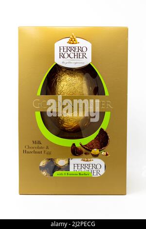 Ferrero Rocher Großes Osterei Stockfoto