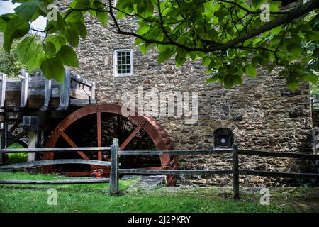 Historisches Cooper Gristmill & Water Wheel, Black River County, Chester, New Jersey, USA, NJ USA Stockfoto