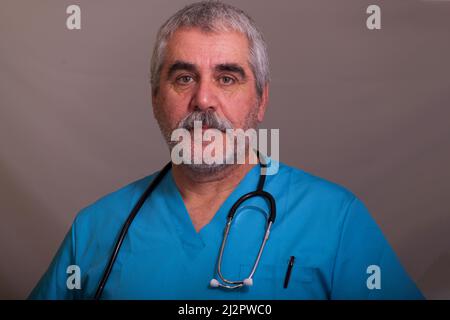 Portrait Oberarzt, gute Nachrichten, Tierarzt. Stockfoto