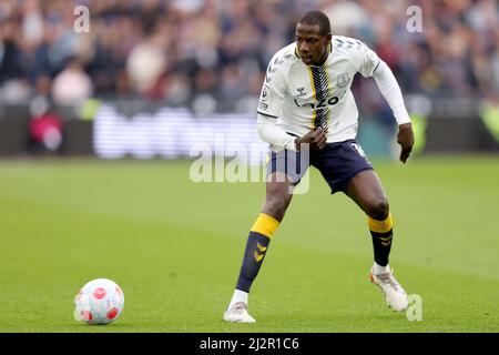 London Stadium, London, Großbritannien. 3. April 2022. Premier League Football West Ham gegen Everton; Abdoulaye Doucouré von Everton Credit: Action Plus Sports/Alamy Live News Stockfoto