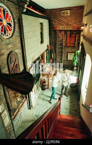 Staithes Heritage Centre und das Captain Cook Museum. High Street, Staithes, Saltburn By The Sea Cleveland. 22.. Juli 1993. Stockfoto