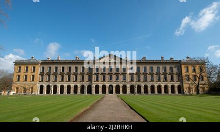 Ockerfarbenes neues Gebäude, das in der georgischen Ära auf dem Campus am Magdalen College der University of Oxford UK erbaut wurde. Stockfoto